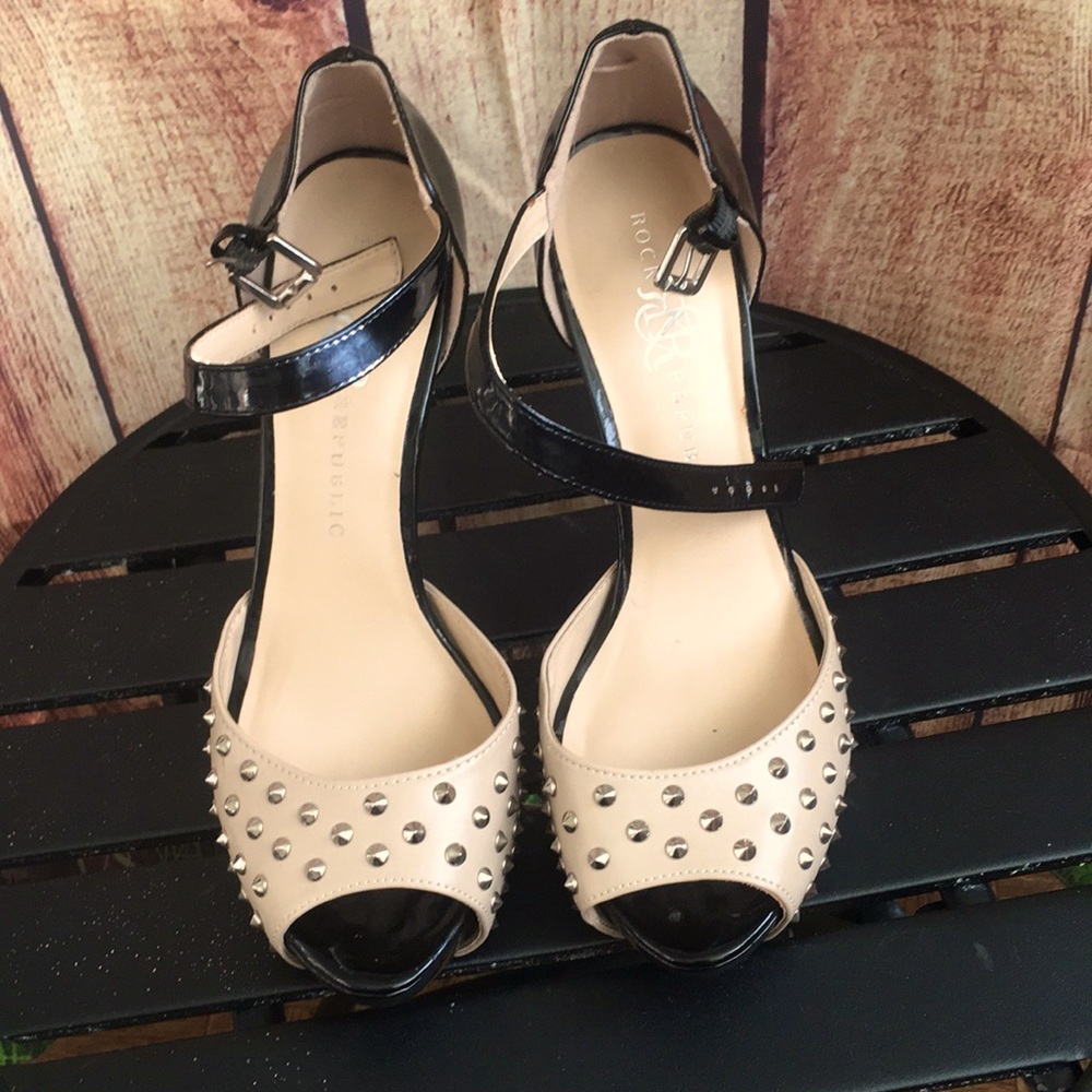 Black and Tan Platform Heels With Spikes